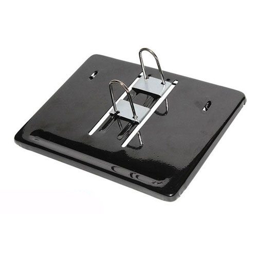 شهاب زیر تقویم فلزی